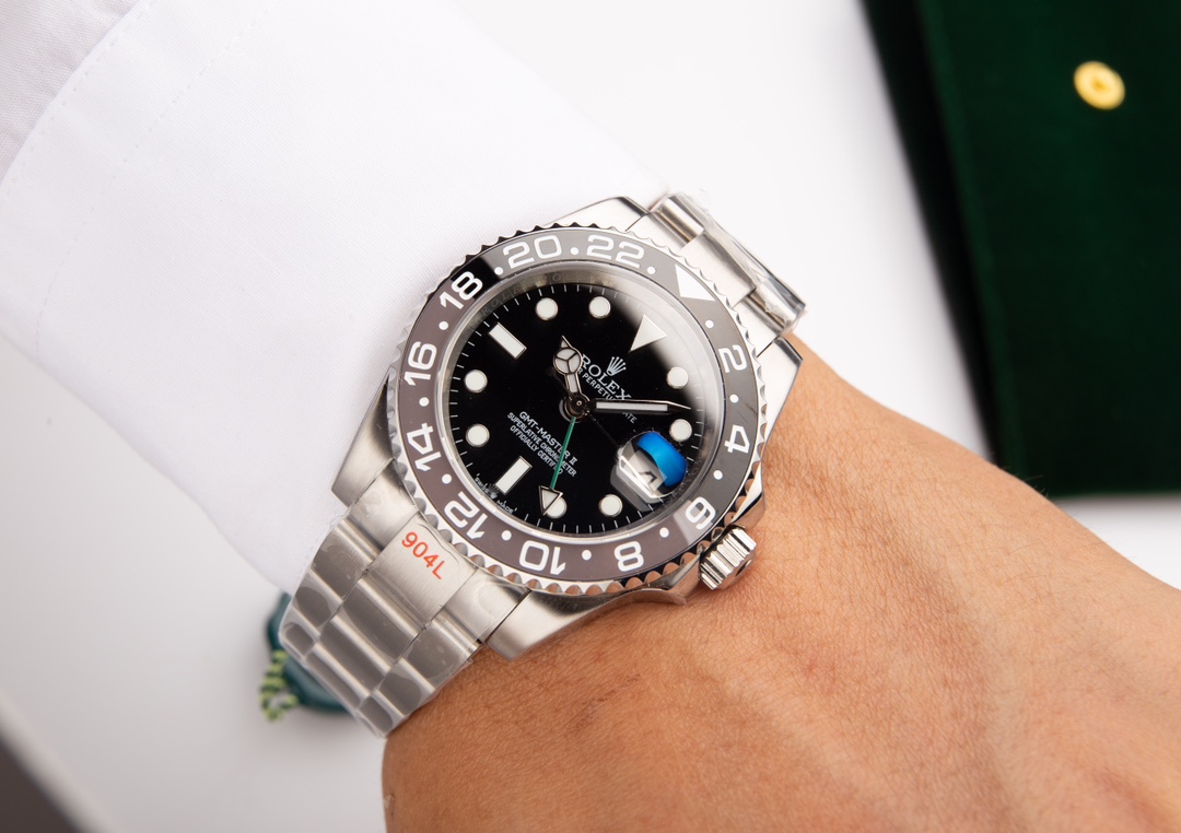 Rolex GMT-MASTER II 116710