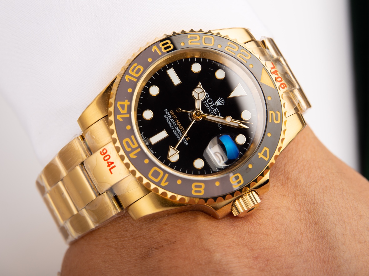 Rolex GMT-MASTER II 116718LN