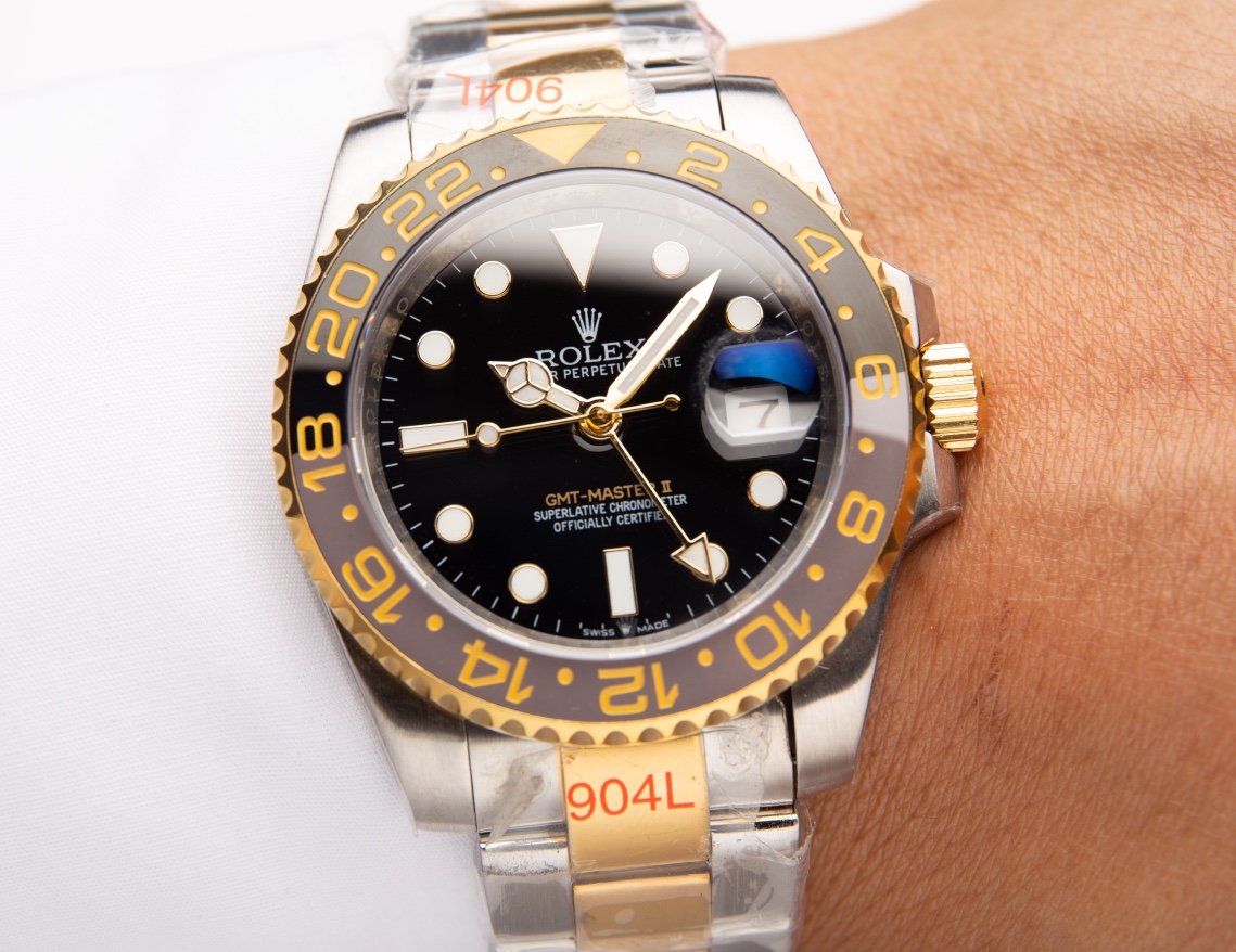 Rolex GMT-MASTER II 116713LN-0001